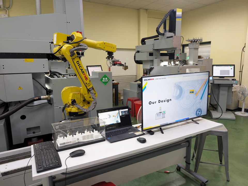 ウクライナ産業代表団がOSCARMAXを訪問：実用的なスマート製造を探る